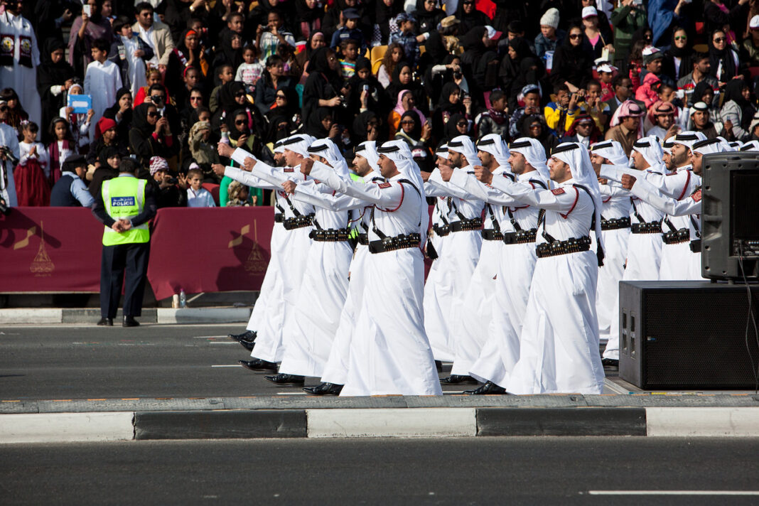 Katar, národní den, armáda, Arabové