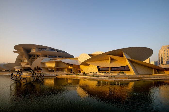 #14: Národní muzeum National Museum of Qatar sunrise